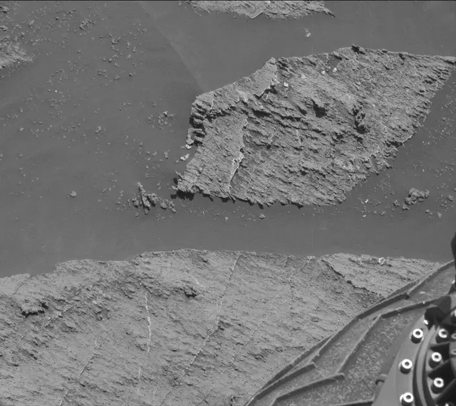 Sol 3194: Mast Camera (Mastcam)