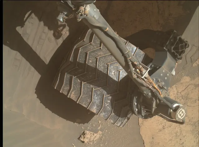 Sol 3195: Mars Hand Lens Imager (MAHLI)