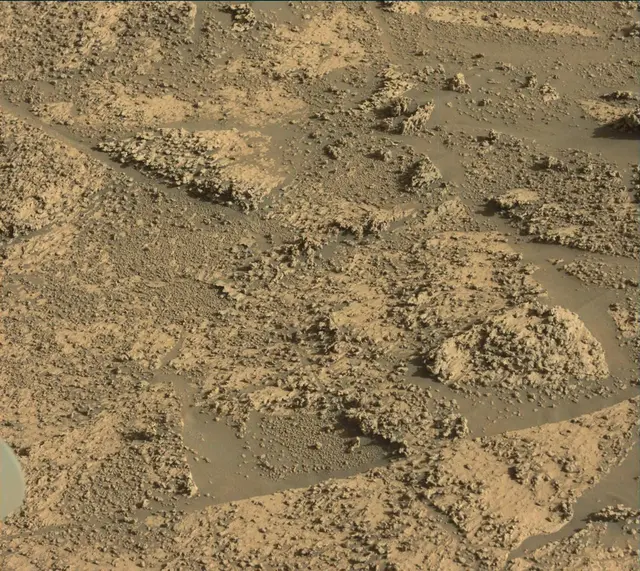 Sol 3197: Mast Camera (Mastcam)