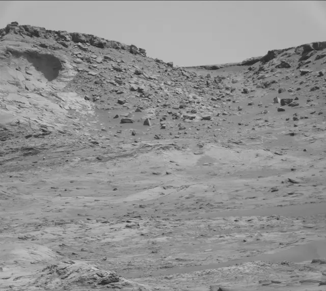 Sol 3197: Mast Camera (Mastcam)