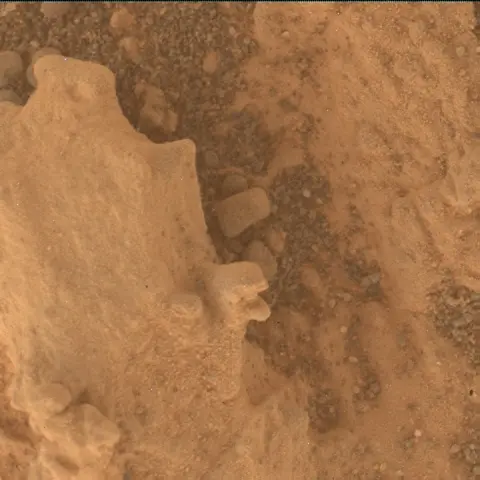 Sol 3197: Mars Hand Lens Imager (MAHLI)