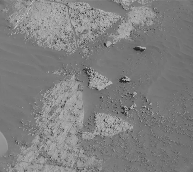 Sol 3199: Mast Camera (Mastcam)