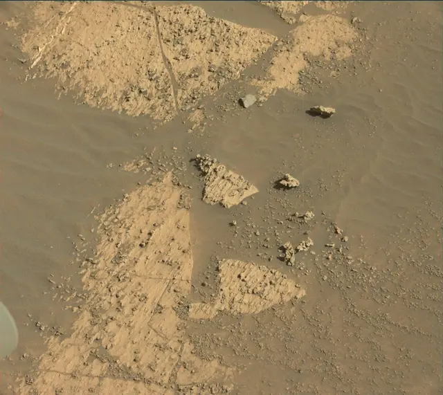 Sol 3199: Mast Camera (Mastcam)
