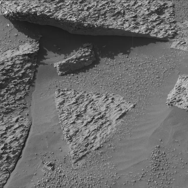 Sol 3199: Mast Camera (Mastcam)