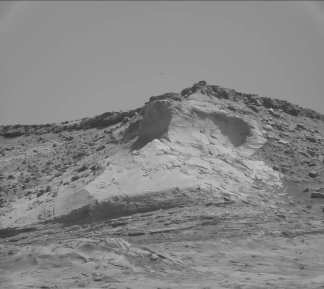 Sol 3199: Mast Camera (Mastcam)