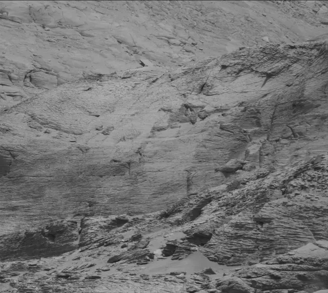 Sol 3199: Mast Camera (Mastcam)