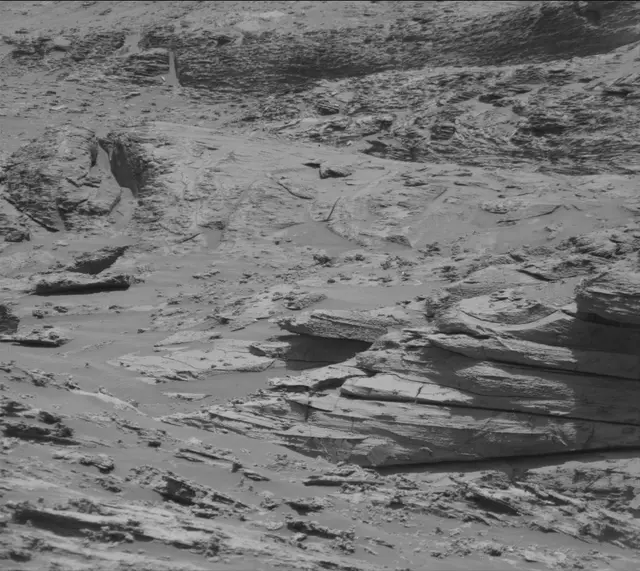 Sol 3199: Mast Camera (Mastcam)