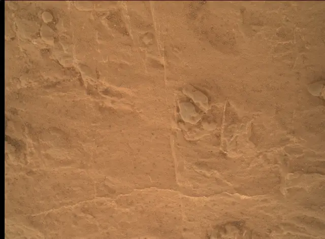 Sol 3199: Mars Hand Lens Imager (MAHLI)