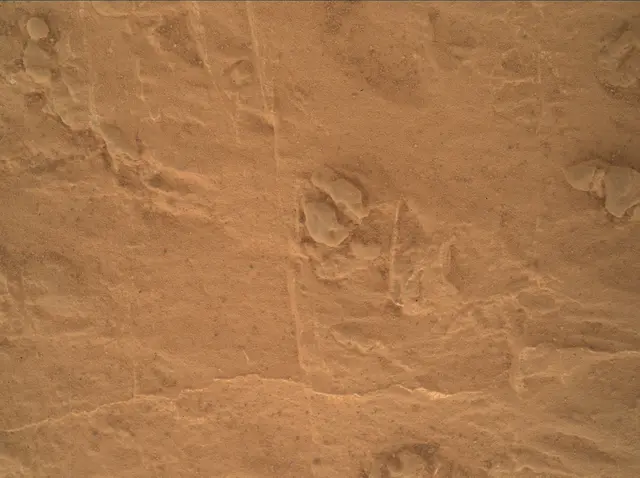 Sol 3199: Mars Hand Lens Imager (MAHLI)