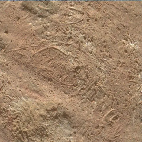 Sol 3201: Mars Hand Lens Imager (MAHLI)