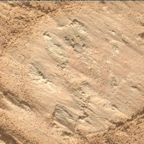 Sol 3201: Mars Hand Lens Imager (MAHLI)