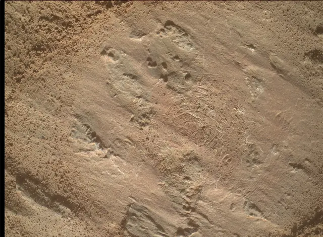 Sol 3201: Mars Hand Lens Imager (MAHLI)