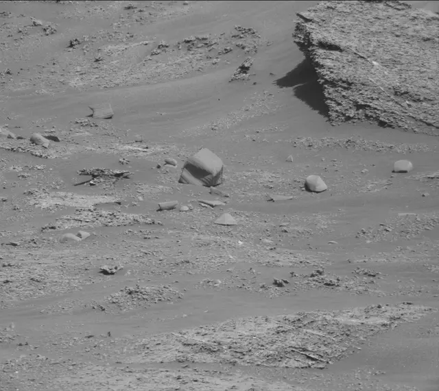 Sol 3203: Mast Camera (Mastcam)