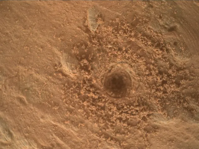 Sol 3203: Mars Hand Lens Imager (MAHLI)