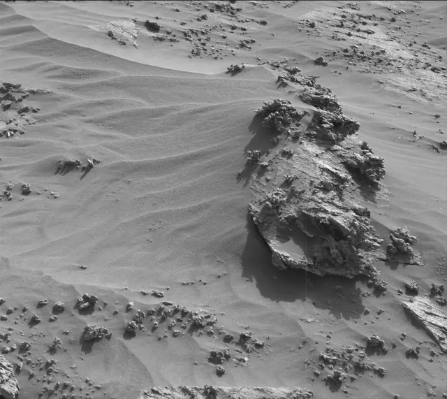 Sol 3204: Mast Camera (Mastcam)