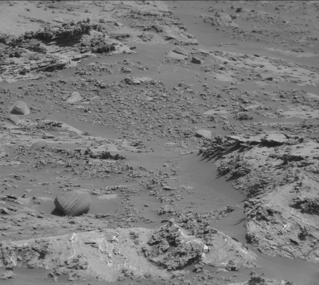 Sol 3204: Mast Camera (Mastcam)