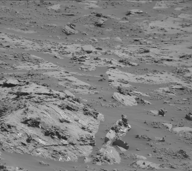 Sol 3204: Mast Camera (Mastcam)