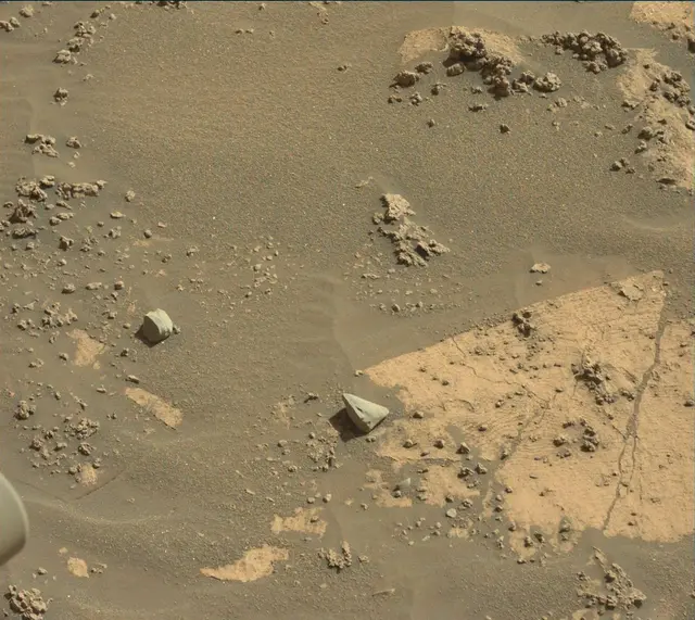 Sol 3206: Mast Camera (Mastcam)