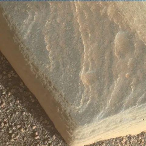 Sol 3208: Mars Hand Lens Imager (MAHLI)