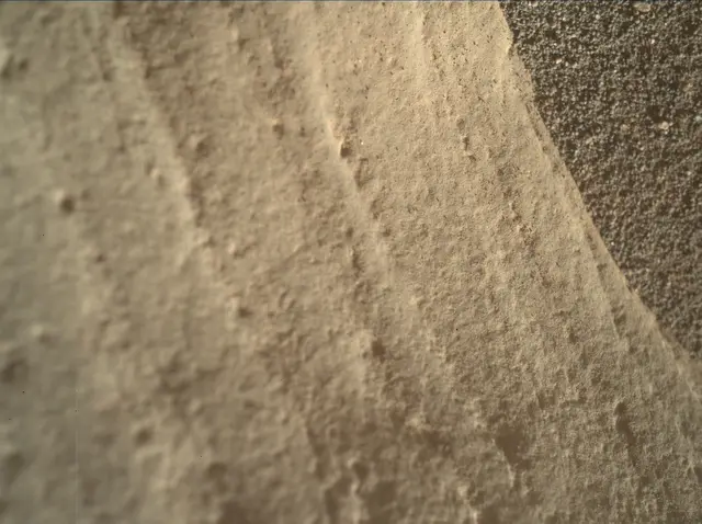 Sol 3208: Mars Hand Lens Imager (MAHLI)