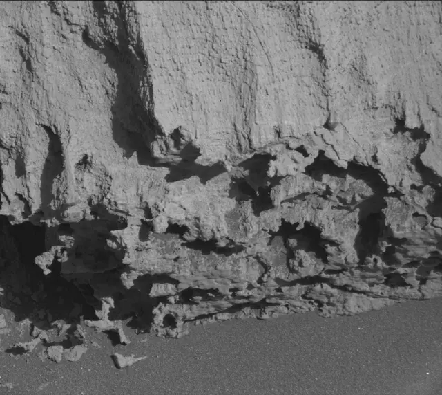 Sol 3212: Mast Camera (Mastcam)