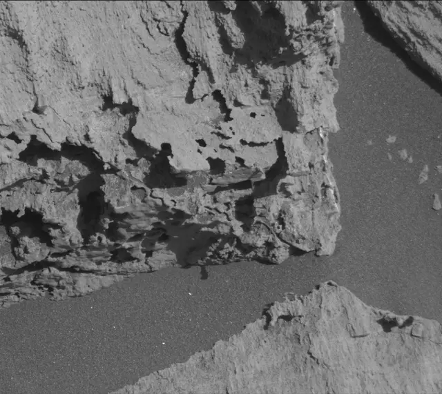 Sol 3212: Mast Camera (Mastcam)