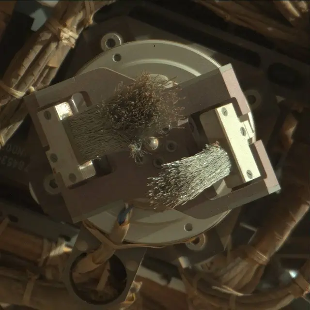 Sol 3214: Mast Camera (Mastcam)