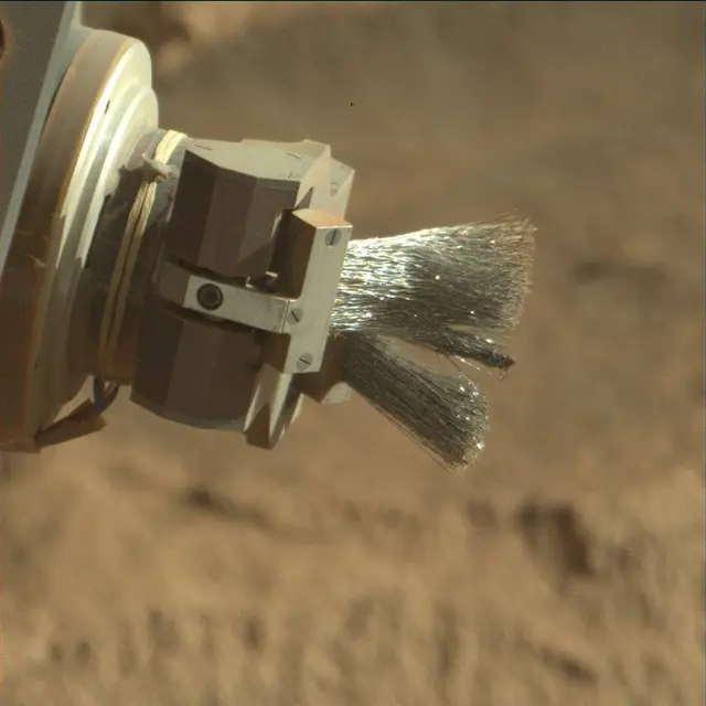 Sol 3214: Mast Camera (Mastcam)