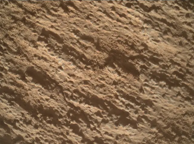Sol 3214: Mars Hand Lens Imager (MAHLI)