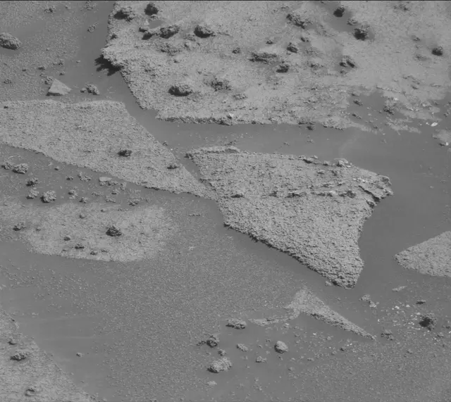 Sol 3221: Mast Camera (Mastcam)