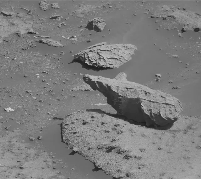Sol 3221: Mast Camera (Mastcam)
