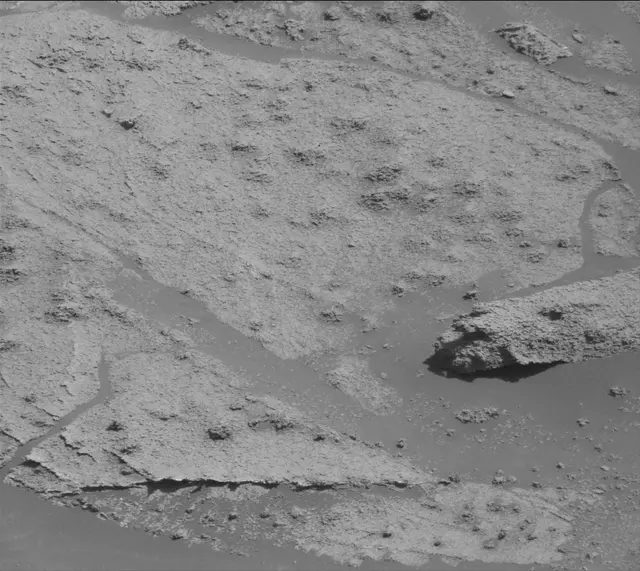 Sol 3221: Mast Camera (Mastcam)