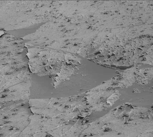 Sol 3221: Mast Camera (Mastcam)
