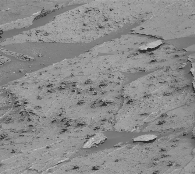 Sol 3221: Mast Camera (Mastcam)