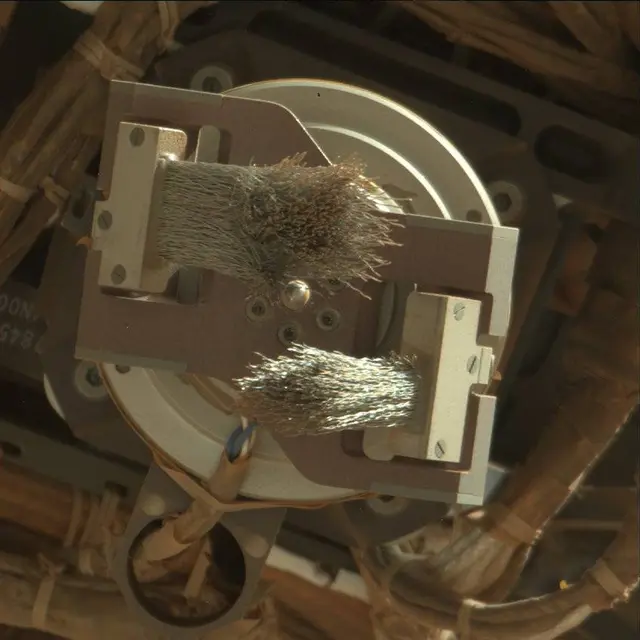 Sol 3221: Mast Camera (Mastcam)