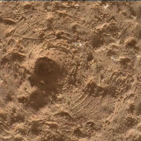 Sol 3221: Mars Hand Lens Imager (MAHLI)