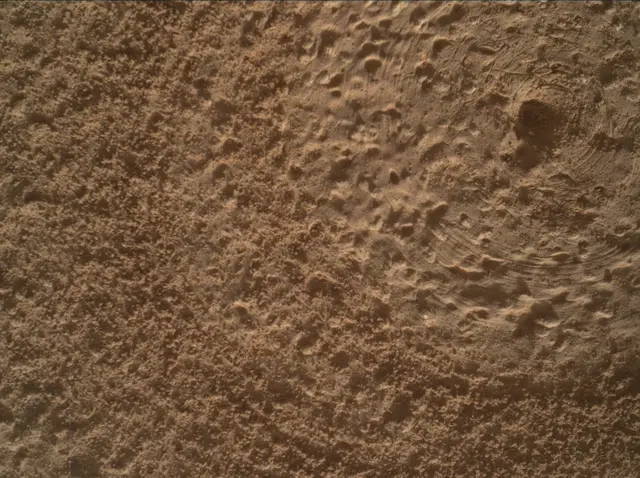 Sol 3221: Mars Hand Lens Imager (MAHLI)