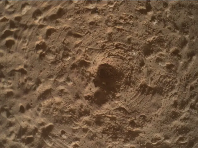 Sol 3221: Mars Hand Lens Imager (MAHLI)
