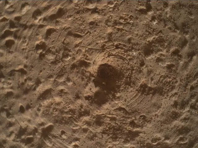 Sol 3221: Mars Hand Lens Imager (MAHLI)