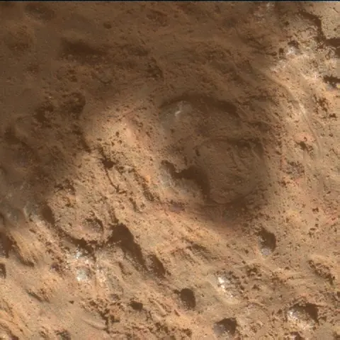 Sol 3224: Mars Hand Lens Imager (MAHLI)