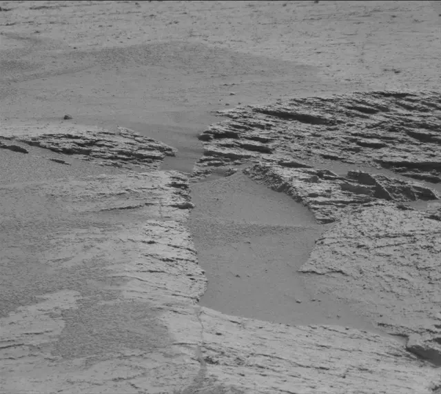 Sol 3232: Mast Camera (Mastcam)