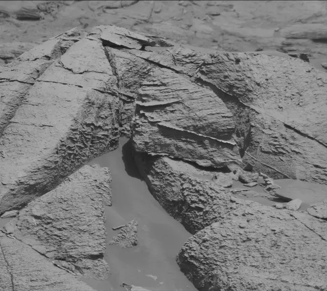 Sol 3232: Mast Camera (Mastcam)