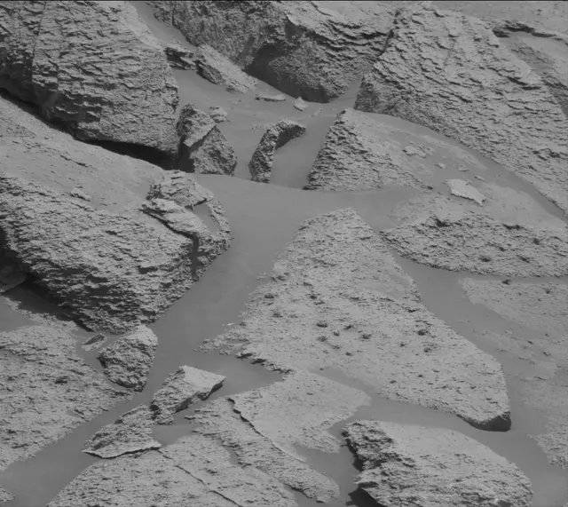 Sol 3232: Mast Camera (Mastcam)