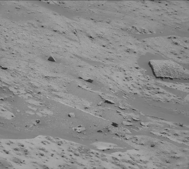 Sol 3238: Mast Camera (Mastcam)