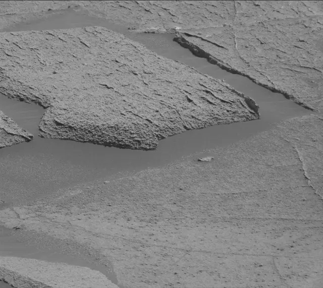 Sol 3238: Mast Camera (Mastcam)