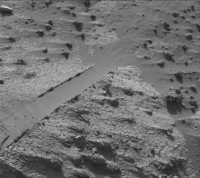 Sol 3247: Mast Camera (Mastcam)