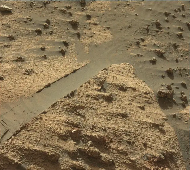 Sol 3247: Mast Camera (Mastcam)