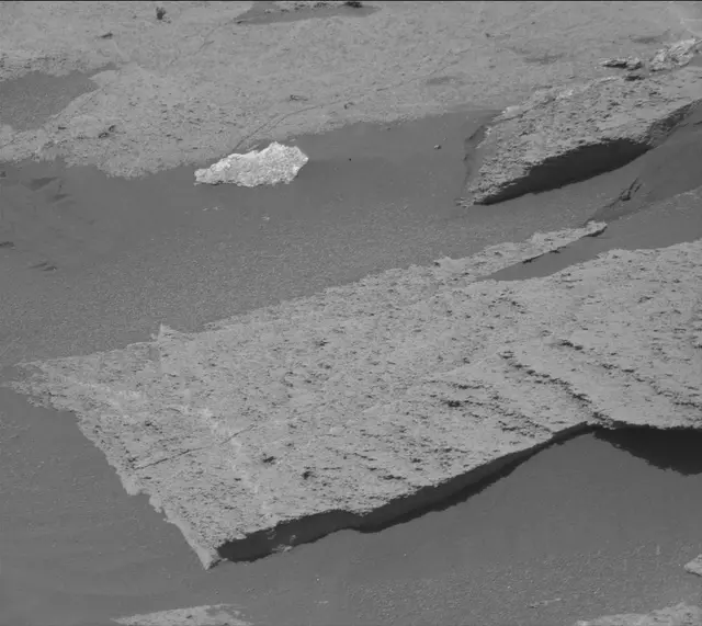 Sol 3247: Mast Camera (Mastcam)