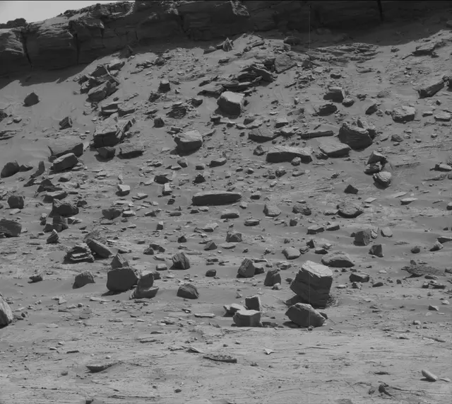 Sol 3251: Mast Camera (Mastcam)