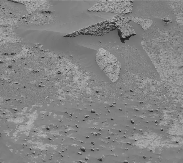 Sol 3251: Mast Camera (Mastcam)